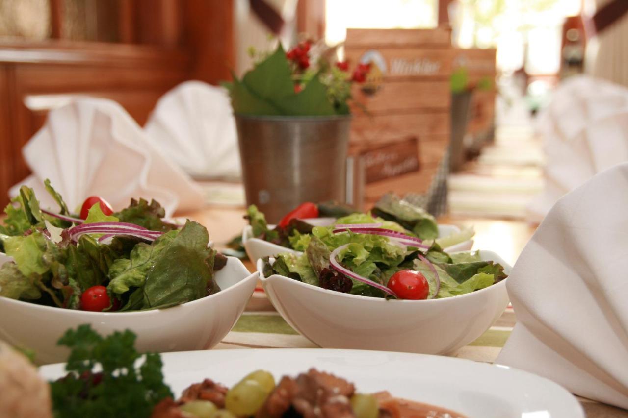 Altstadthotel Brauereigasthof Winkler แบร์คิง ภายนอก รูปภาพ